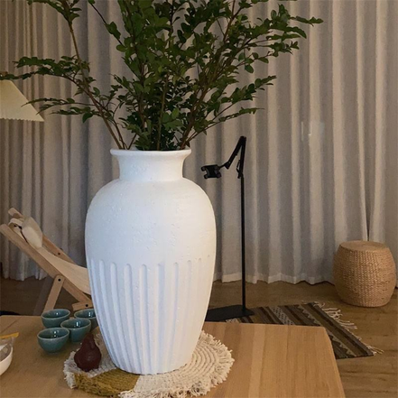 2024 Neu Designte Gefäße und Vasen Mattweiße Rustikale Vasen für Blumen Faserlehm Tischvasen Deko