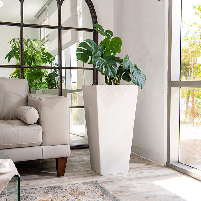 Kundenspezifische handgefertigte Bodenvase 60cm hoch große Fiberglas Blumentöpfe Pflanzgefäße für Wohnzimmer Hotel Event Center Dekorationen