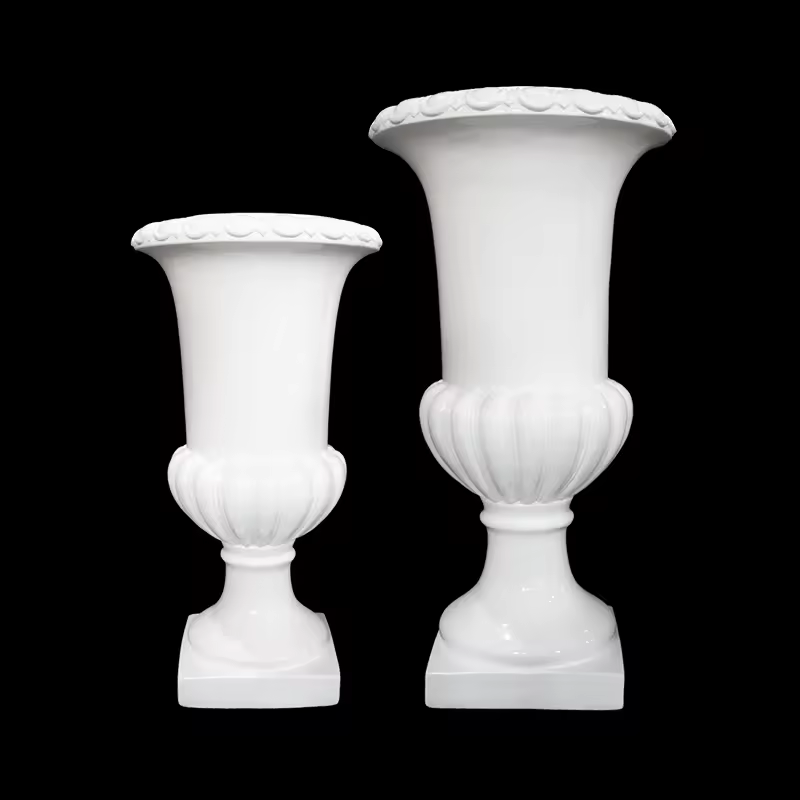 Factory Wholesale Elegant Artificial Wedding Trumpet Vase Tall White Centerpiece Floral Vases for Party Table Decoration