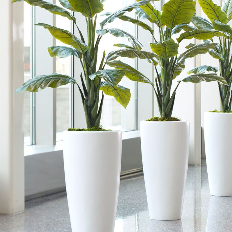 Manufacturer Custom Wholesale Fiberglass Flower Pots Planters Indoor Big Size Floor Vases for Plants Flowers Home Decor