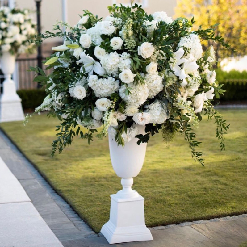 Factory Supply Elegant Artificial Modern Trumpet Vase Set with Tall Centerpieces White Wedding Event Banquet Decor Vases