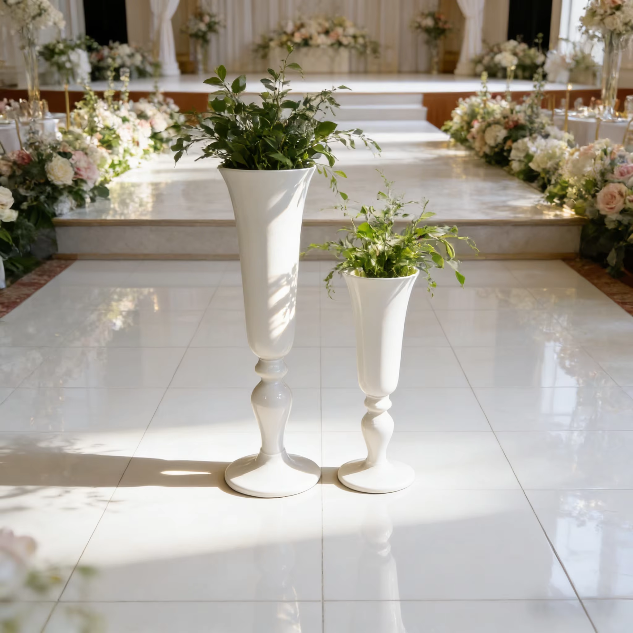 Eleganter kelchförmiger, leichter, langlebiger Pflanzkübel für Hochzeiten, Bankette, Veranstaltungsorte, stilvolle Pflanzenfaser-Bodenvasen-Pflanzgefäße
