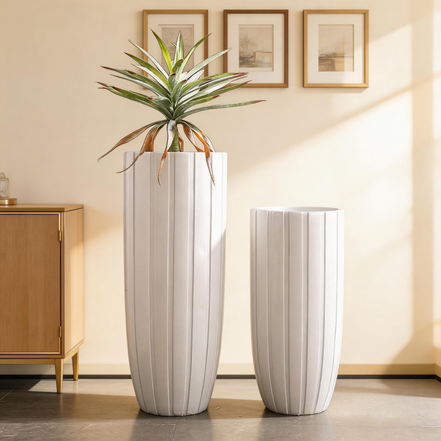 Großer umweltfreundlicher, langlebiger, moderner hoher Bodentopf/Vase für den Innenbereich, Fabrik-Großhandel, weißer zylindrischer großer Blumenkübel aus Fiberglas
