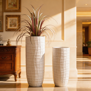 Große moderne umweltfreundliche robuste Bodenvase für die Heimdekoration, große Blumenvase, hohe weiße zylindrische Fiberglas-Pflanzgefäße