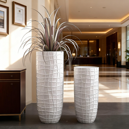 Große moderne umweltfreundliche robuste Bodenvase für die Heimdekoration, große Blumenvase, hohe weiße zylindrische Fiberglas-Pflanzgefäße
